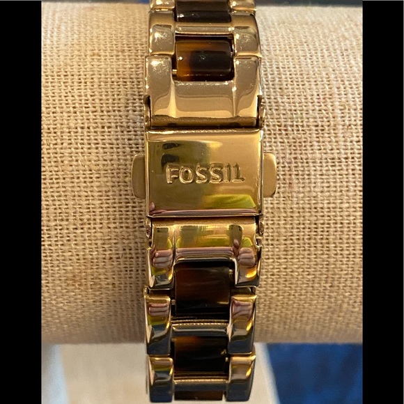 Fossil watch